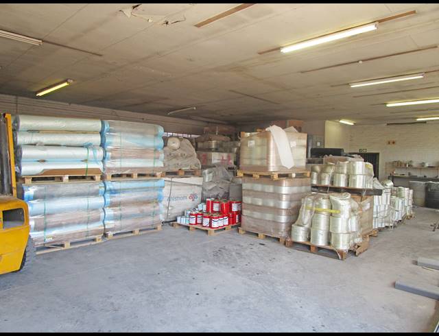 5,500M² BUILDING FOR SALE IN WALTLOO